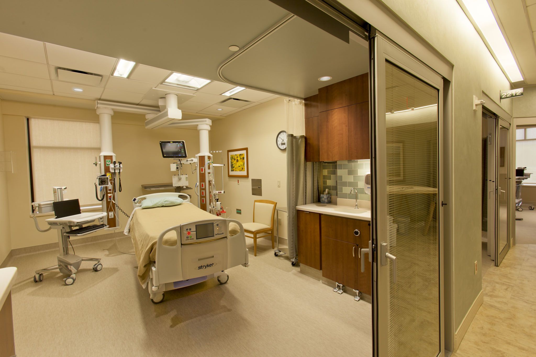 What is an intelligent hospital? - ieee pulse