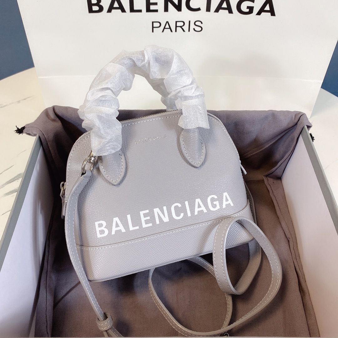Единственный кутюрье, который умел кроить и шить. история модного дома balenciaga — статьи на skillbox / skillbox media