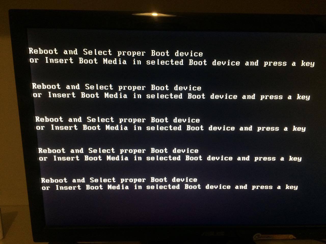 Please remove this media and press any key to reboot при установке — что делать?